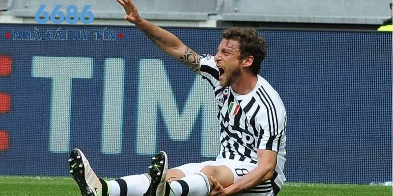 Marchisio sở hữu lối đá chắc chắn